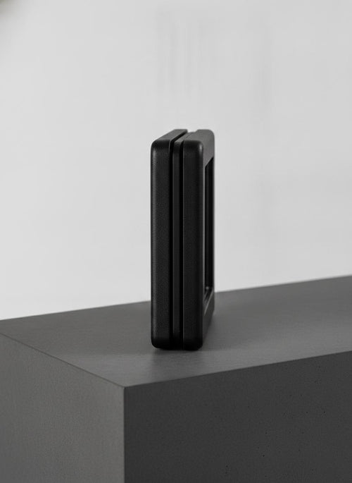Black – Travel Mirror